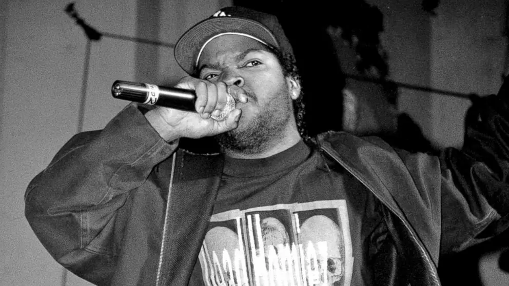 Ice Cube on microphone
